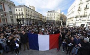 paris_attack_support_in_spain_afp_650