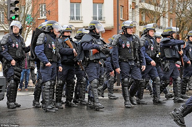 policia-franceze