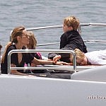 brad-pitt-angelina-jolie-yacht4