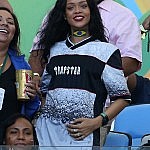 rihanna-brazil13