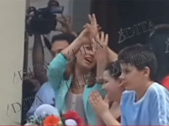 Jozefina Topalli ngre gishtat ne pritjen e Elhaides por shikoni çfare ndodh