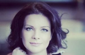 Prezantuesja simpatike e lajmeve Daniela Kostandini drejt divorcit