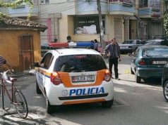 Tirane, policia parandalon nje akt terrorist