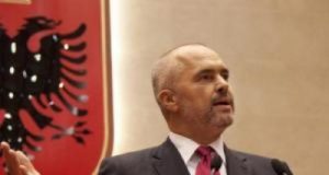 Nga ‘nuk keni parë asgjë akoma’, te ‘të zinjtë ne ç’po na shohin sytë’