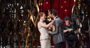 Julianne Moore fitoi çmimin Oscar si aktorja më e mirë