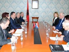 Kryeprokurori kroat Dinko Zvitan trajnon prokuroret shqiptare