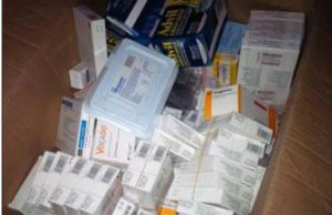 Ilaçe kontrabandë, kapen 500 kuti në një farmaci në Laprakë.