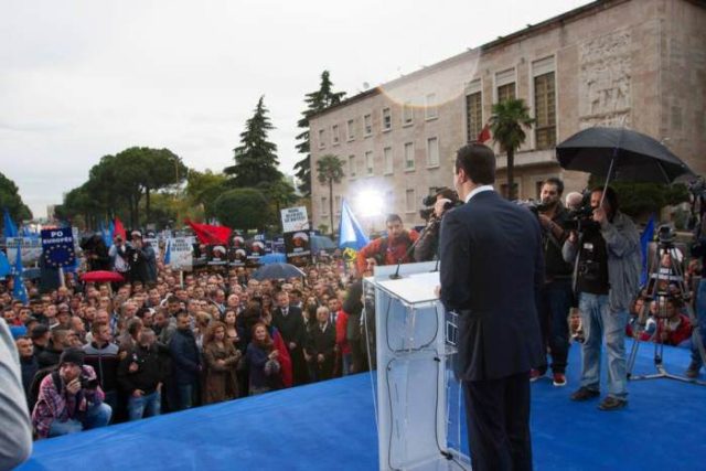 Sot protesta e PD, ja kush eshte skenari