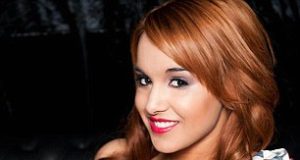 Modelja 25-vjecare qe hoqi dore nga sfilatat per te punuar si shofere