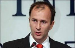 Buci, Lali, dhe kandidatura e Gjergj Bojaxhiut për kryebashkiak