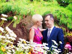 Eduard Selami dhe Ilva Tare presin nje femije