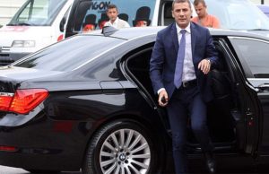 Dokumenti sekret i Policise, Frroku kishte trafikant ne makine