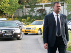 Prokuroria kerkon arrestimin e Tom Doshit