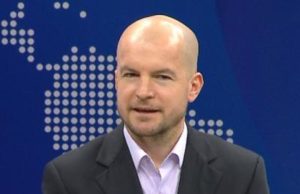 Pranvera e vetmuar e Lulzim Bashës