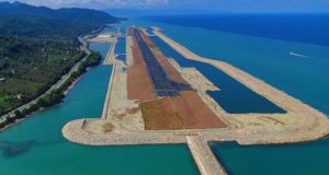 Turqia nderton aeroportin e pare ne Europe mbi uje