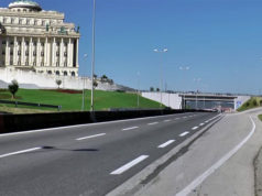 Rama do te darkoje me Vuçiç ne Durres. Neser bllokohet autostrada