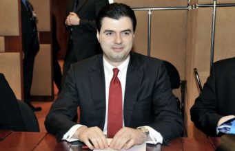Deklarata e pasurise, Basha rrezulton i punesuar ne Hollande me page 26 mije Euro