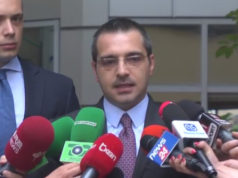 SMS kercenuese, Tahiri: Vazhdoj punen time