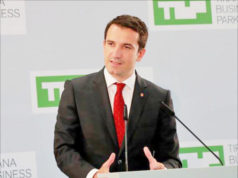 Rama: “Deri ne 2018 te gjitha klasat do te jene dixhitale”