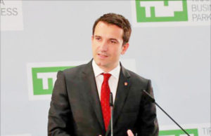 Rama: “Deri ne 2018 te gjitha klasat do te jene dixhitale”