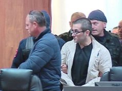 Shperthen Sinanaj: “Nuk doni te zbardhni vrasjen e Skerdilajd Konomit”