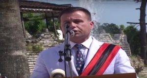 Arrestohet vëllai i kryebashkiakut të Poliçanit, u kap me 19 kg marijuane