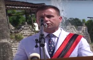 Arrestohet vëllai i kryebashkiakut të Poliçanit, u kap me 19 kg marijuane