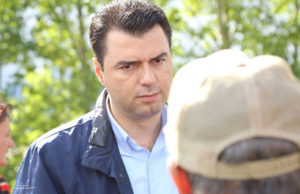 Shengjin, Basha i premton peshkatareve: “Nafte pa akcize, riparim i anijeve”