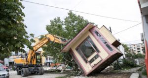 Tirane, Veliaj nis punen per lirimin e hapesirave publike