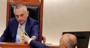 Koalicioni PS-LSI dhe sëpata e autokratit