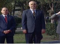 Sot festohet 103-vjetori i Pavaresise, politika feston e ndare