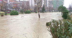 Tirane, Bashkia jep detaje mbi situaten e reshjeve