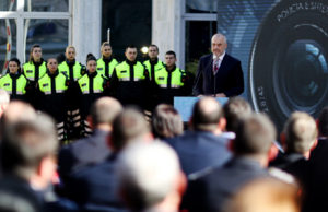 Kamera trupi per efektivet e Policise se Shtetit