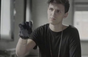 Te krijosh muzike me dorashka