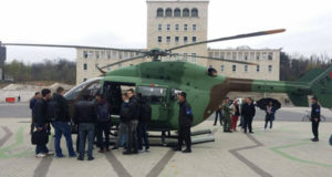 Avionët britanikë shfaqje në Tiranë