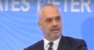 Pagat e pedagogëve do rriten me 13 900 lekë më shumë