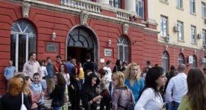 Perfundon afati i regjistrimit ne Universitete, vijon te ulet vija e kuqe