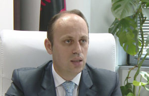 Simoni: Lehtesim denimi per hashashin