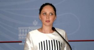 Brisilda Shehaj jep doreheqjen nga posti i zv. ministre e Ekonomise
