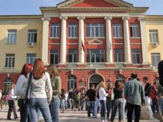 Ja sa do jene tarifat vjetore te universiteteve