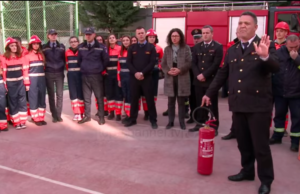 Tirane, zjarrefikesit inspektojne shkollat