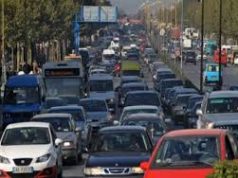 Qeveria u fal taksat dhe gjobat 140 mije shofereve