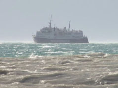 Moti i keq, pezullohen linjat e trageteve