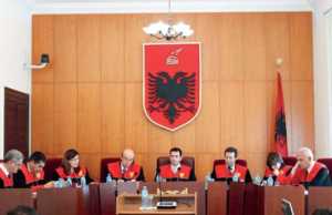 Vettingu ne rrezik kushtetues, Avokatit te Populli i mbaron mandati