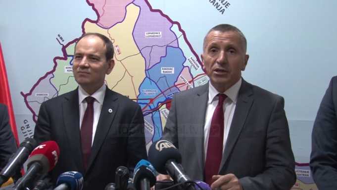 Presidenti Nishani pritet me kenge ne Bujanoc