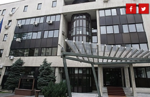 Manastir, 4 persona të maskuar tentuan t`i vënë flakën Shtëpisë së Alfabetit