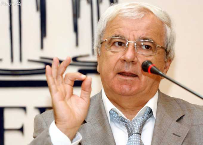 Berisha i ka kerkuar garanci ambasadorit amerikan per veten dhe familjen