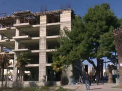 Vlore, pallati i projektuar 13-katesh, do te shembet me tritol