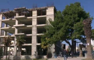 Vlore, pallati i projektuar 13-katesh, do te shembet me tritol