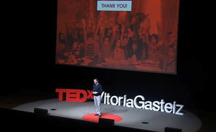 Veliaj prezanton transformimin e Tiranes ne eventin Tedx